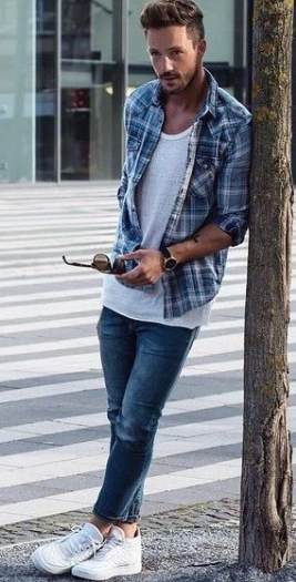 flannel-shirt-and-t-shirt