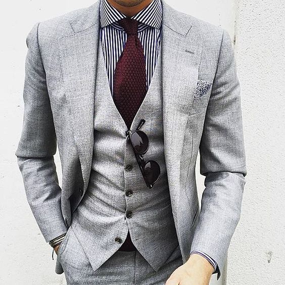 gki kostoumi, visini gravata, rige poukamiso