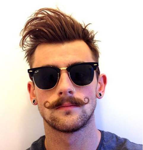 hipster moustaki