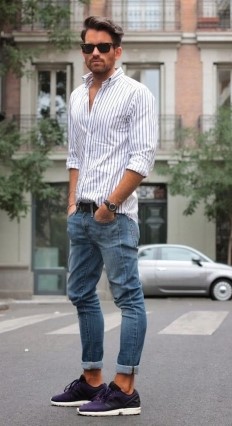 casual outfit τζιν με Oxford πουκάμισο