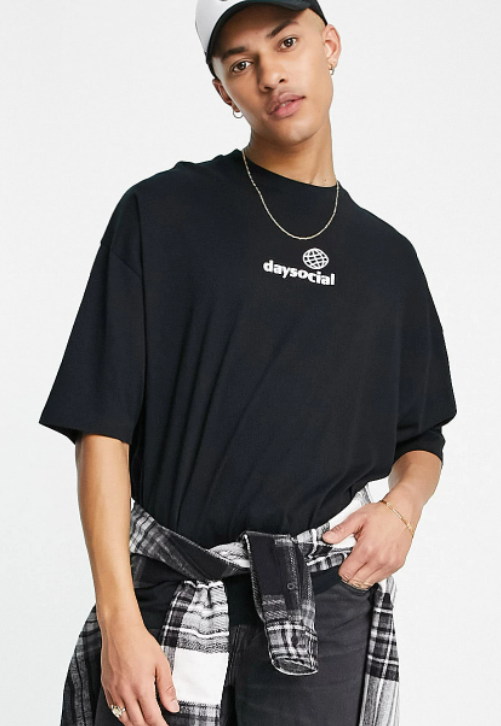 Μαύρο oversized t-shirt με τύπωμα