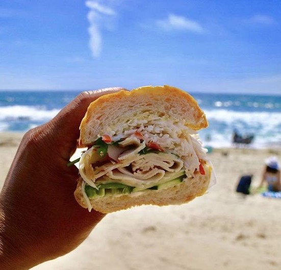 σάντουιτς - σνακ για την παραλία 